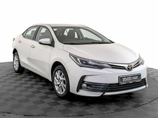 2017 Toyota Corolla XI (E160, E170, E180) Рестайлинг 1, белый, 1680000 рублей, вид 3