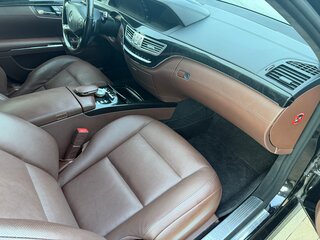 2009 Mercedes-Benz S-Класс 500 Long V (W221) Рестайлинг, чёрный, 2100000 рублей, вид 3