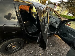 2014 Renault Sandero II, чёрный, 350000 рублей, вид 4