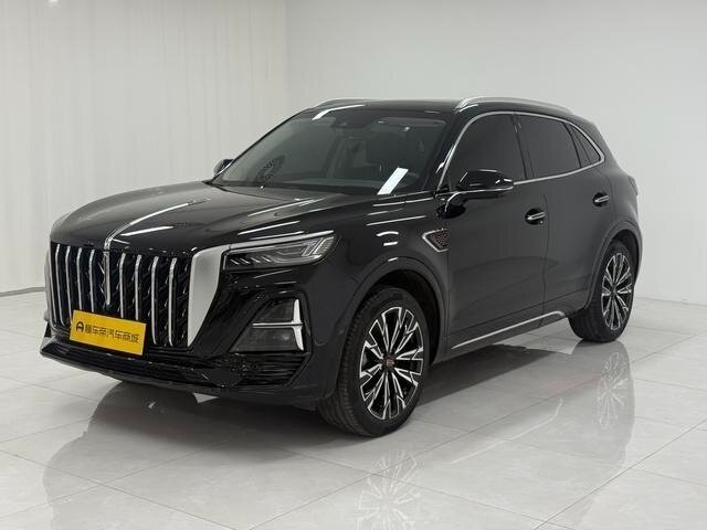 Открыть фотографии: Hongqi HS5 I Рестайлинг