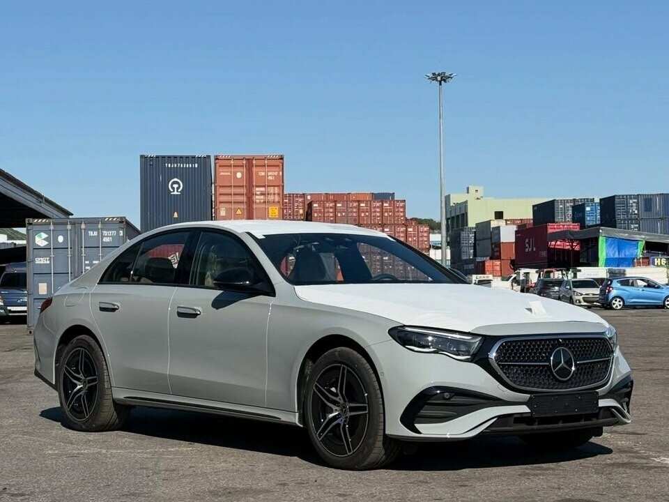 Открыть фотографии: Mercedes-Benz E-Класс VI (W214, S214)