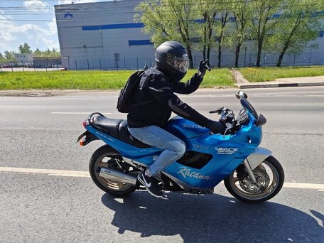 1992 Suzuki GSX 600F Katana, синий, 250000 рублей, вид 4