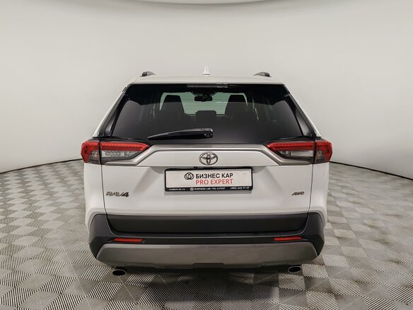 2021 Toyota RAV4 V (XA50), белый, 2739000 рублей - вид 5