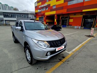 2017 Mitsubishi L200 V, серебристый, 1777777 рублей, вид 5