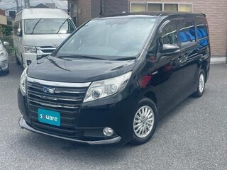 2017 Toyota Noah III (R80), белый, 1400000 рублей, вид 1