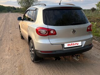 2010 Volkswagen Tiguan I, серебристый, 1280000 рублей, вид 3