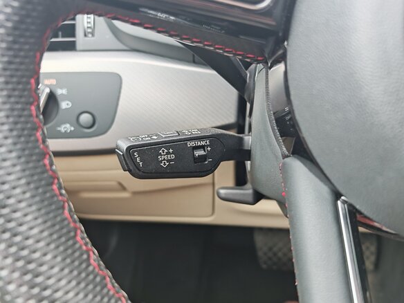 2019 Audi A4 45 TDI V (B9) Рестайлинг, серый, 3750000 рублей - вид 5
