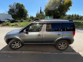 2011 Skoda Yeti I, серый, 680000 рублей, вид 4