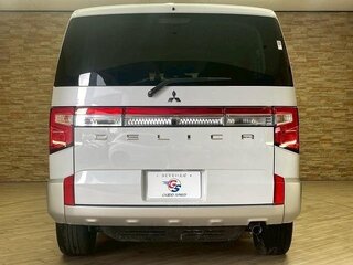 2023 Mitsubishi Delica D:5 I Рестайлинг, белый, 2745000 рублей, вид 5