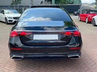 2025 Mercedes-Benz E-Класс 200 VI (W214, S214), чёрный, 5880000 рублей, вид 5