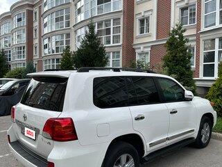 2012 Toyota Land Cruiser 200 Series Рестайлинг 1, белый, 4750000 рублей, вид 5