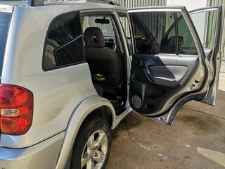 2004 Toyota RAV4 II (XA20) Рестайлинг, серый, 870000 рублей, вид 3