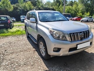 2012 Toyota Land Cruiser Prado 150 Series, серебристый, 2430000 рублей, вид 2
