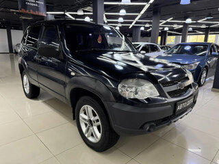 2011 Chevrolet Niva I Рестайлинг, чёрный, 270000 рублей, вид 3