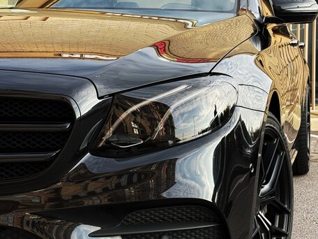 2019 Mercedes-Benz E-Класс 200 V (W213, S213, C238), чёрный, 3650000 рублей, вид 2