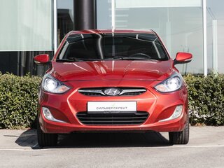 2012 Hyundai Solaris I, красный, 700000 рублей, вид 3