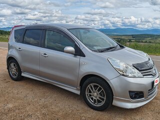 2009 Nissan Note I Рестайлинг, серебристый, 480000 рублей, вид 2