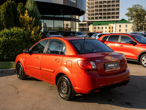 2010 Kia Rio II Рестайлинг, красный - вид 5