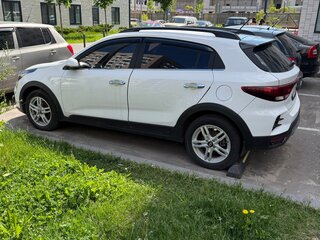 2021 Kia Rio X IV Рестайлинг, белый, 1750000 рублей, вид 3