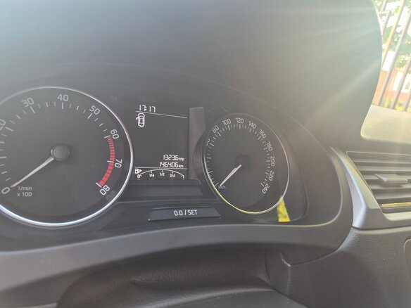 2015 Skoda Rapid I, белый, 850000 рублей - вид 8