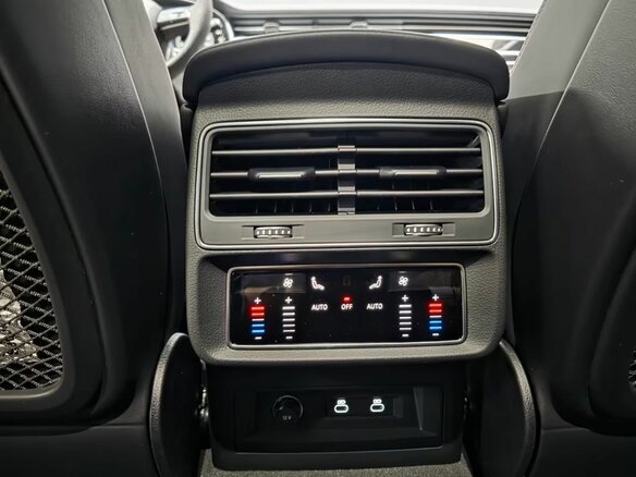 2026 Audi Q8 50 TDI I (4M) Рестайлинг, чёрный, 15600000 рублей - вид 8