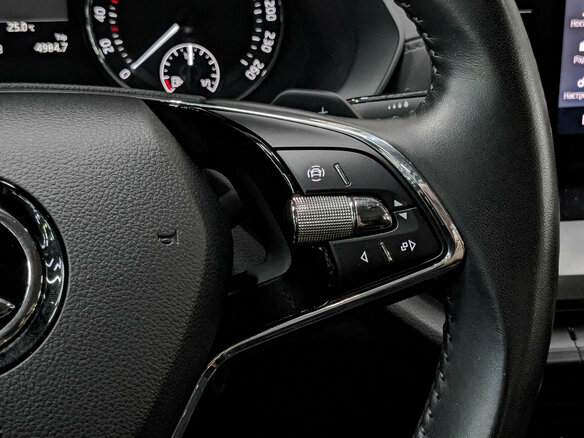 2021 Skoda Octavia IV (A8), белый, 2030000 рублей - вид 23