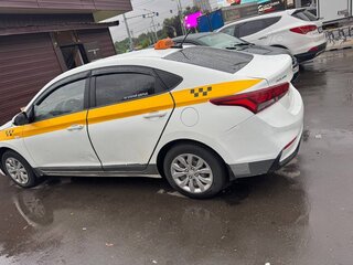 2018 Hyundai Solaris II, белый, 430000 рублей, вид 4