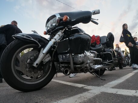 2001 Honda Valkyrie 1500, чёрный, 750000 рублей, вид 2