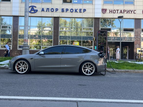 2020 Tesla Model 3 Long Range I, серый, 2899000 рублей - вид 13