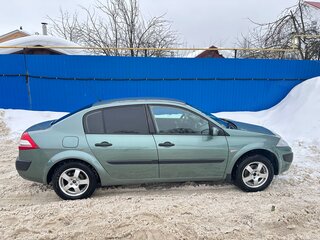 2007 Renault Megane II Рестайлинг, серый, 420000 рублей, вид 3