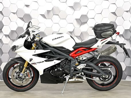 2014 Triumph Daytona 675, белый, 677000 рублей, вид 4