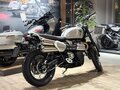 2024 Triumph Scrambler, серый, 1800000 рублей - вид 2