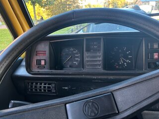 1984 Volkswagen Transporter 4-speed T3, жёлтый, 200000 рублей, вид 4