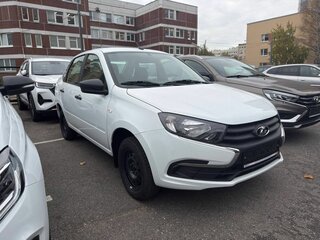 2026 Lada (ВАЗ) Granta I Рестайлинг, белый, 845000 рублей, вид 3