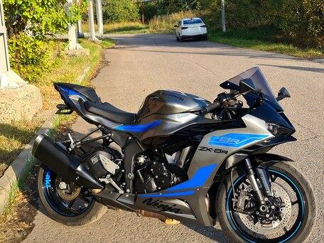2025 Kawasaki ZX-6 Ninja, серый, 1150000 рублей, вид 4