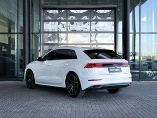 2022 Audi Q8 45 TDI I (4M), белый, 6390000 рублей, вид 5