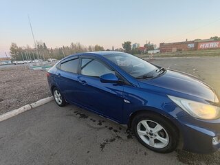 2013 Hyundai Solaris I, синий, 550000 рублей, вид 2