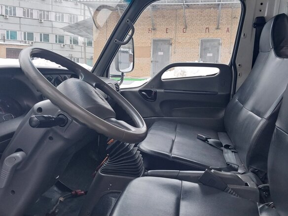 2012 Hyundai HD65, белый, 1600000 рублей - вид 9