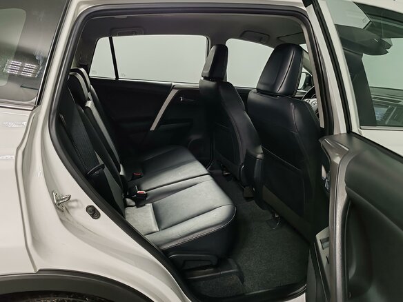 2016 Toyota RAV4 IV (XA40) Рестайлинг, белый - вид 18