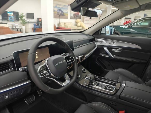 2026 Jetour X70+ I Рестайлинг, белый, 3399000 рублей - вид 11