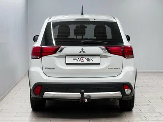 2015 Mitsubishi Outlander III Рестайлинг 2, белый, 1360000 рублей, вид 3