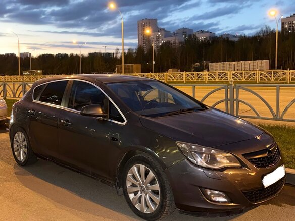 2011 Opel Astra J, серый, 600000 рублей - вид 2