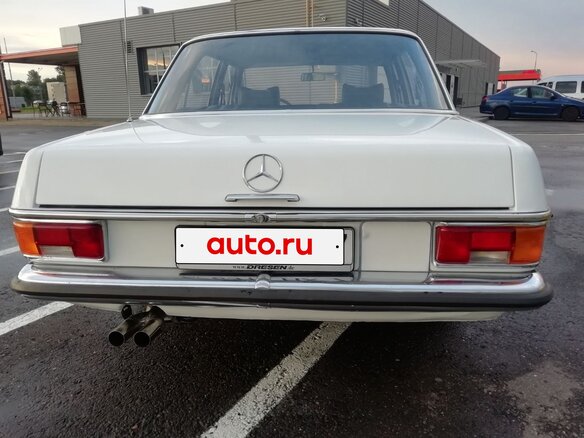 1973 Mercedes-Benz W114 280, белый, 1550000 рублей - вид 9
