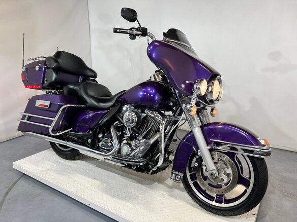 2010 Harley-Davidson Electra Glide, фиолетовый, 690000 рублей - вид 10