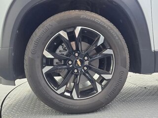 2023 Chevrolet TrailBlazer III Рестайлинг, белый, 1670000 рублей, вид 5