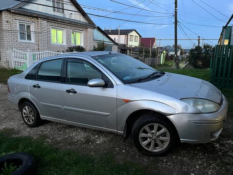 2004 Ford Focus I Рестайлинг, серебристый, 165500 рублей, вид 1