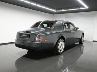2005 Rolls-Royce Phantom Long VII, зелёный, 12900000 рублей, вид 4