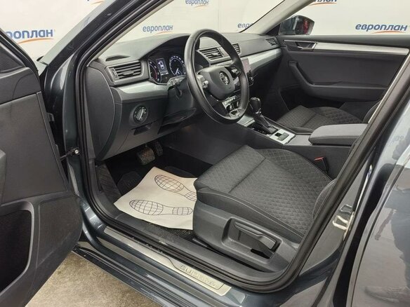 2020 Skoda Superb III Рестайлинг, серый, 2600000 рублей - вид 7