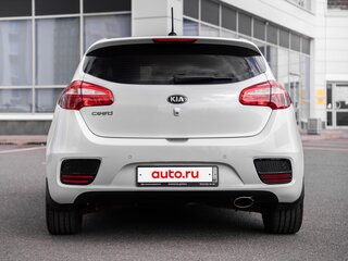 2016 Kia Ceed II Рестайлинг, белый, 1800000 рублей, вид 5