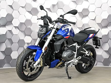 2024 BMW R 1250 R, синий, 1649000 рублей, вид 2